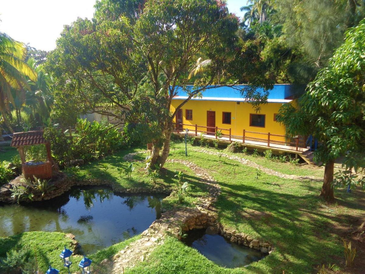 Livingston Resort Hotel المظهر الخارجي الصورة