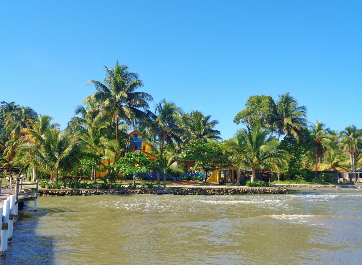 Livingston Resort Hotel المظهر الخارجي الصورة